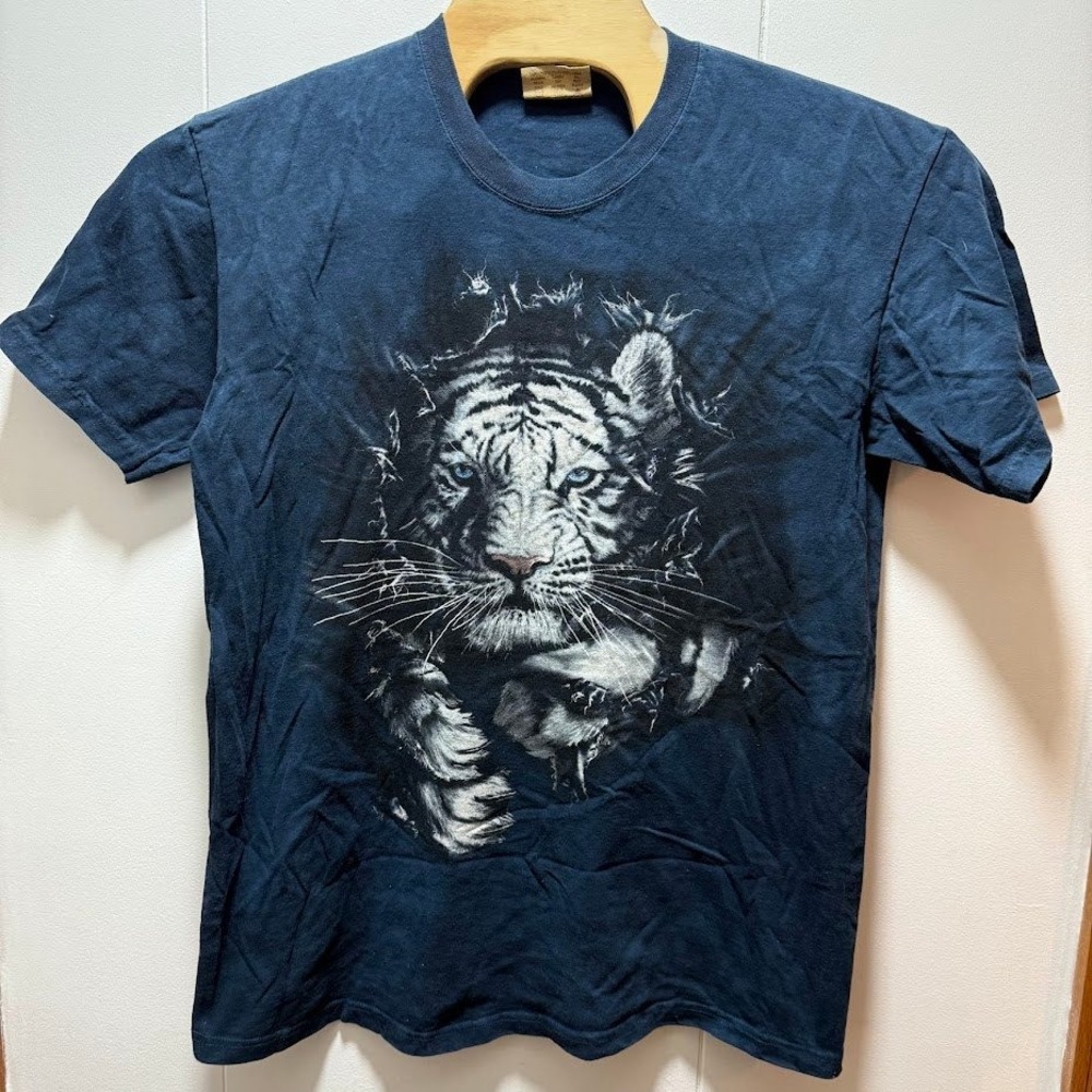 The‎ Mountain T Shirt White Tiger Blue Eyes Graphic Print Men's Size Large Vtg